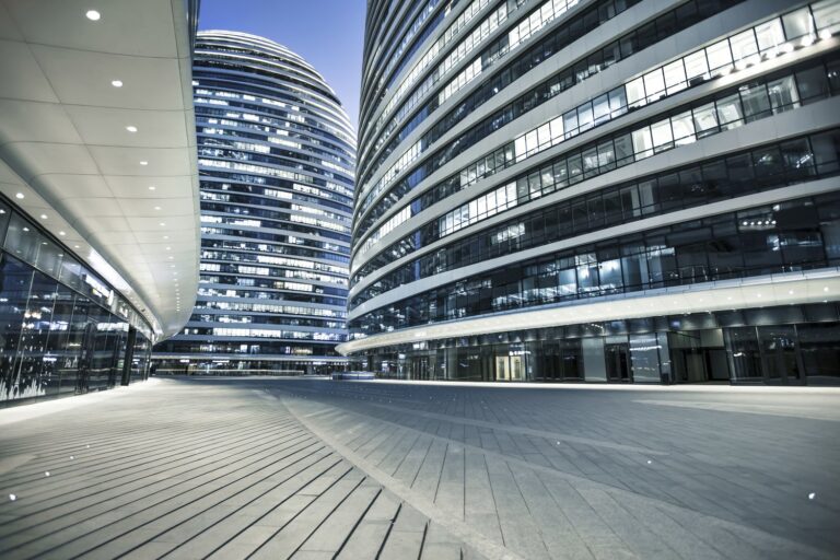 Sztuczna inteligencja w zarządzaniu instalacjami budynkowymi – trendy i perspektywy