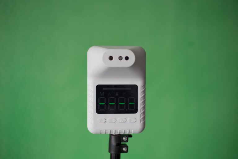 Problemy z kalibracją czujników w systemach smart home – praktyczne rozwiązania