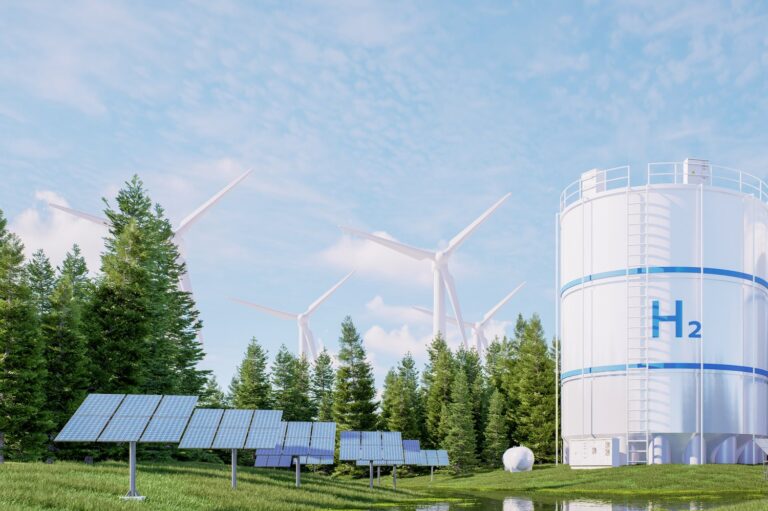 Hybrydowe systemy magazynowania energii – trendy i innowacje