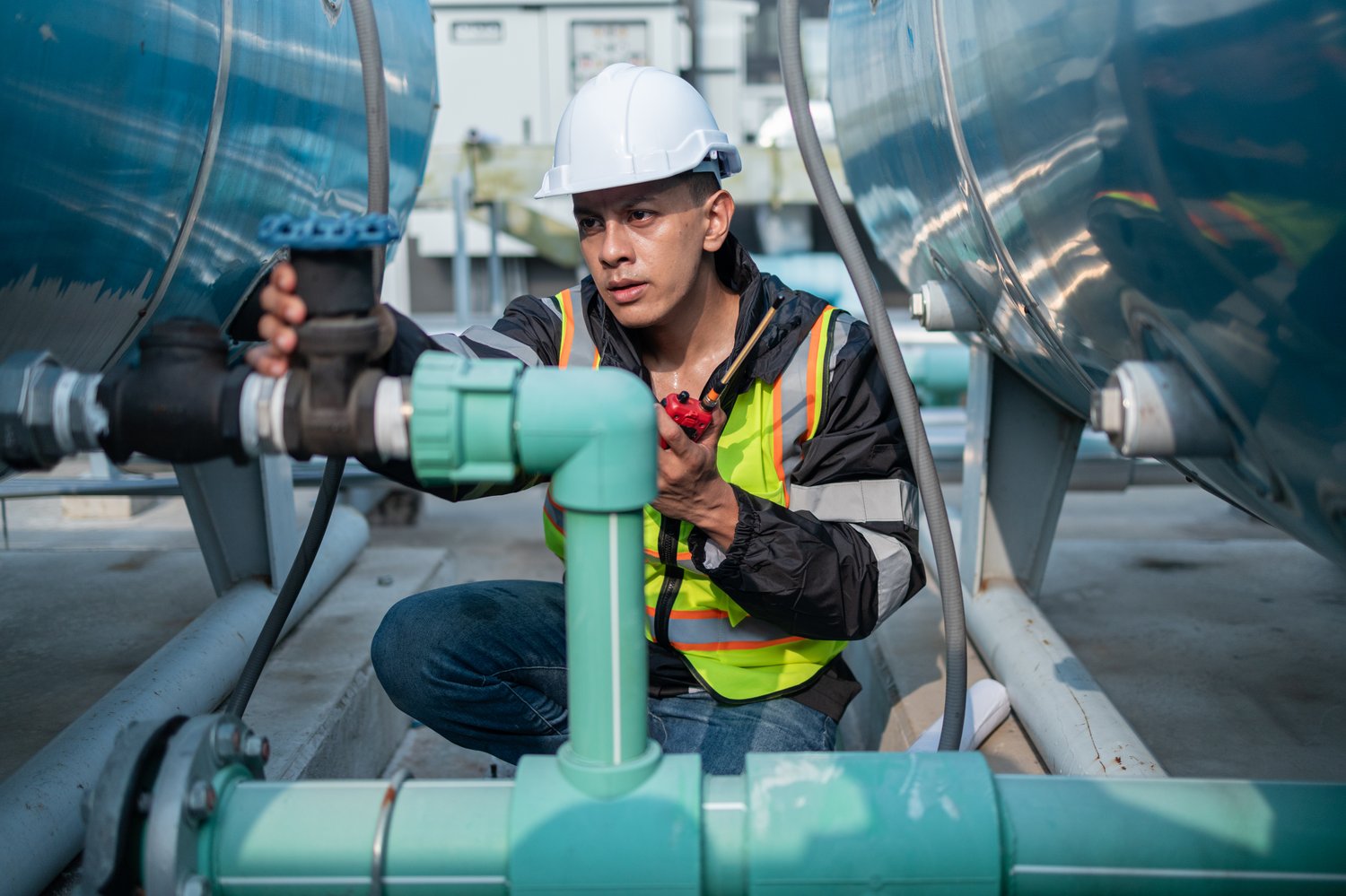 Jak efektywnie zaplanować i wykonać instalację hydrauliczną w domu