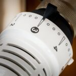 Kiedy warto zamontować zawór termostatyczny przy grzejniku?