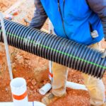 Jak wybrać odpowiedni kanał kablowy do instalacji elektrycznej w budynku