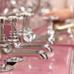 Jakie baterie łazienkowe najlepiej sprawdzają się w twardej wodzie?