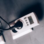 Jakie zalety mają inteligentne gniazdka w nowoczesnym domu?