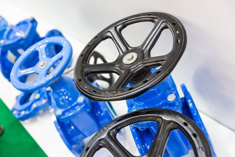 Kiedy stosować zawory kulowe a kiedy zawory odcinające?