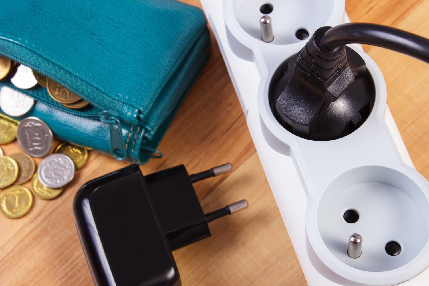 Kiedy opłaca się montaż inteligentnych gniazdek z monitorowaniem zużycia energii?